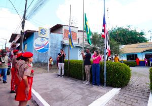 Detinha e Aldir Júnior participam de entregas que marcam aniversário de Presidente Juscelino