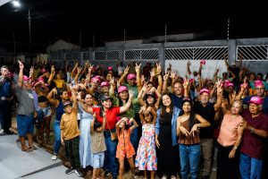 Maedja Campos reúne multidão e recebe apoio do vereador Júnior Katitu em Cidelândia