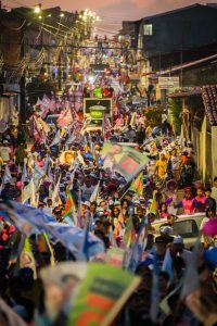 Fred Campos mostra força política e leva mais de 15 mil pessoas às ruas do Maiobão em Paço do Lumiar