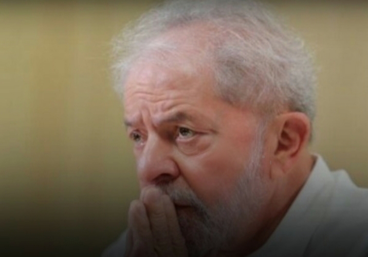 Em evento com evangélicos,    Lula diz que assistiu cultos na prisão