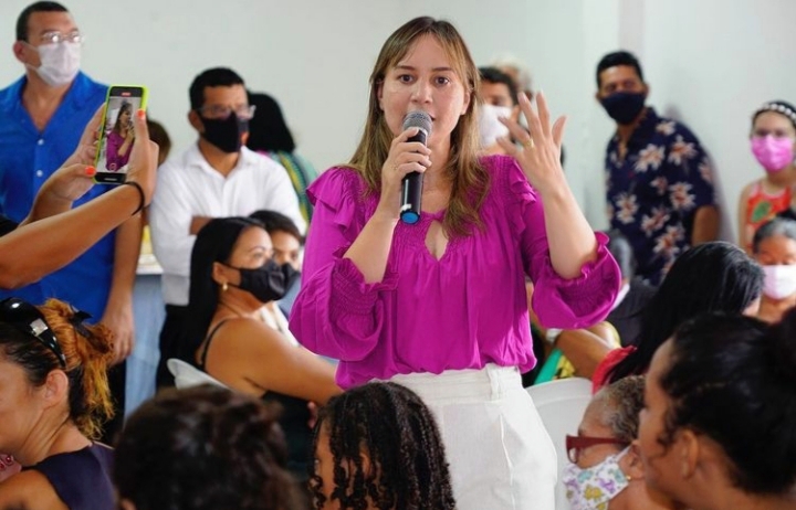 Deputada Detinha participa de evento alusivo ao Dia Internacional da Mulher no bairro Aurora em São Luís